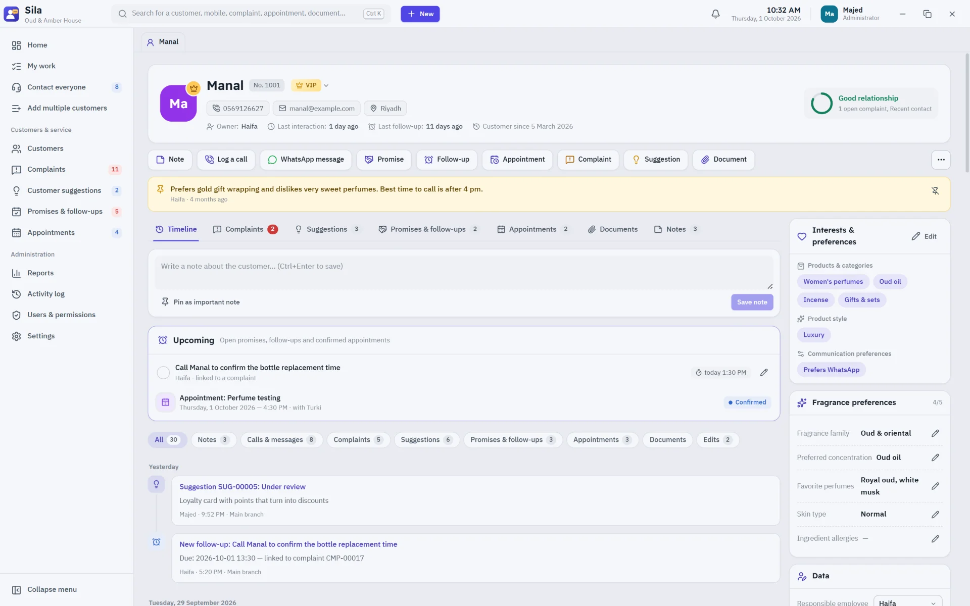 Complete customer profile: timeline and relationship health score on one screen